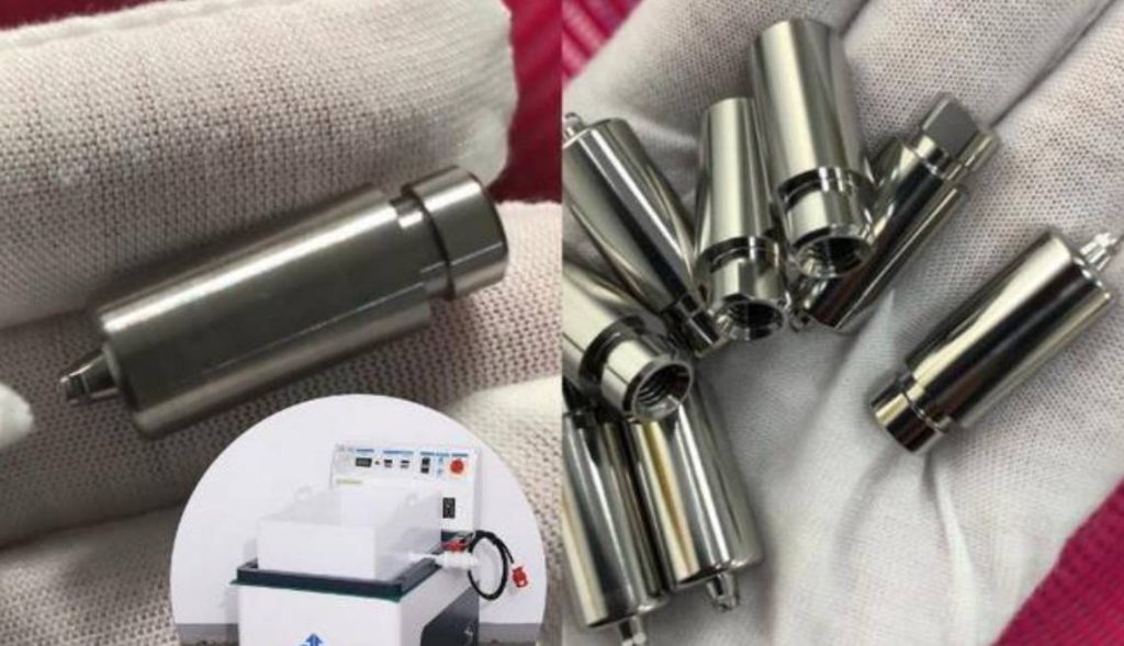 Polieren von Schrauben aus rostfreiem Stahl-GUANGU Magnetische Poliermaschine